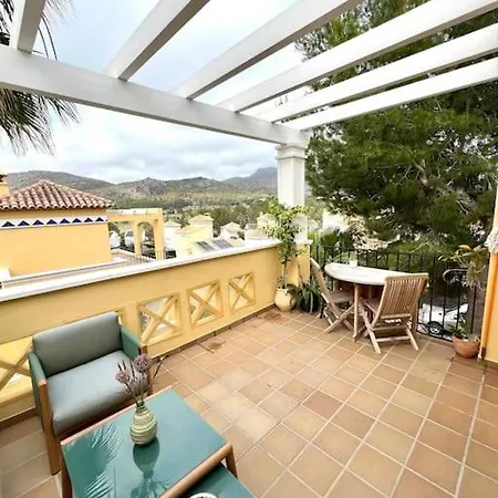 Junto Campo De Golf La Sella * Muntanya la Sella